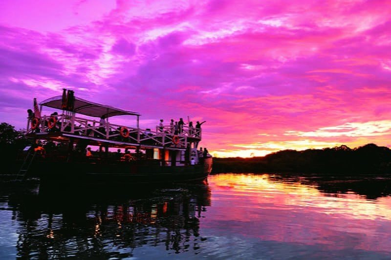 the klias also offers amazing sunset and can be enjoyed during your klias river trip