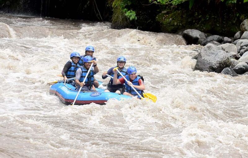 telaga waja rafting bali trip