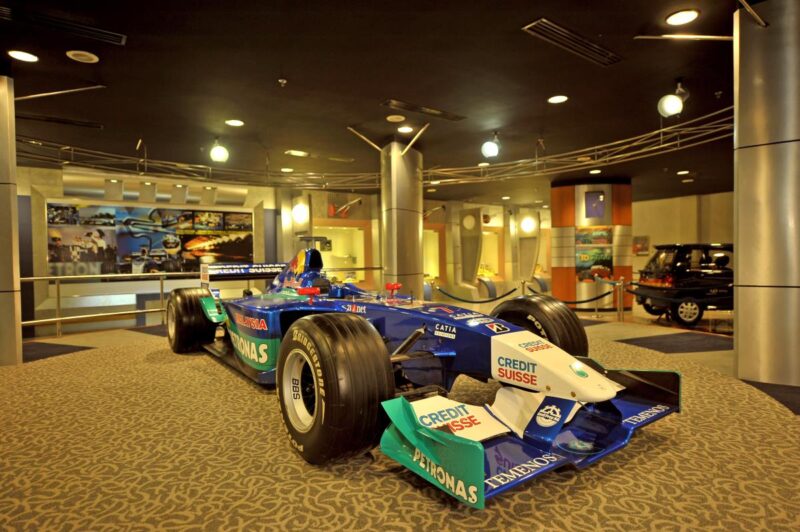 galeria perdana formula 1 race car in langkawi